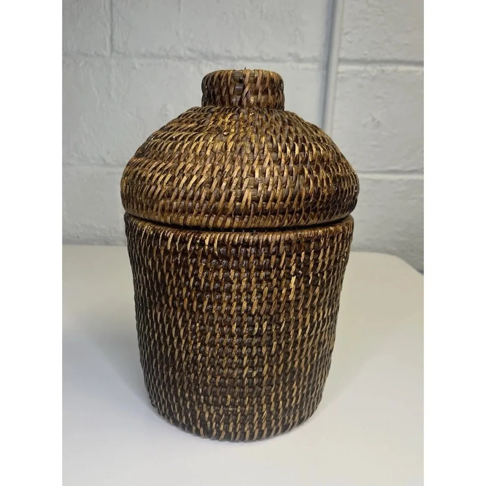 VTG‎ Rattan Wicker Lidded Basket Ginger Jar Woven Coil Cane Storage Vase